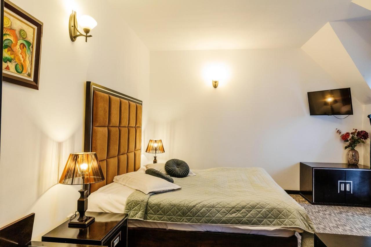 Hotel Contele Vladimir Bran  Esterno foto