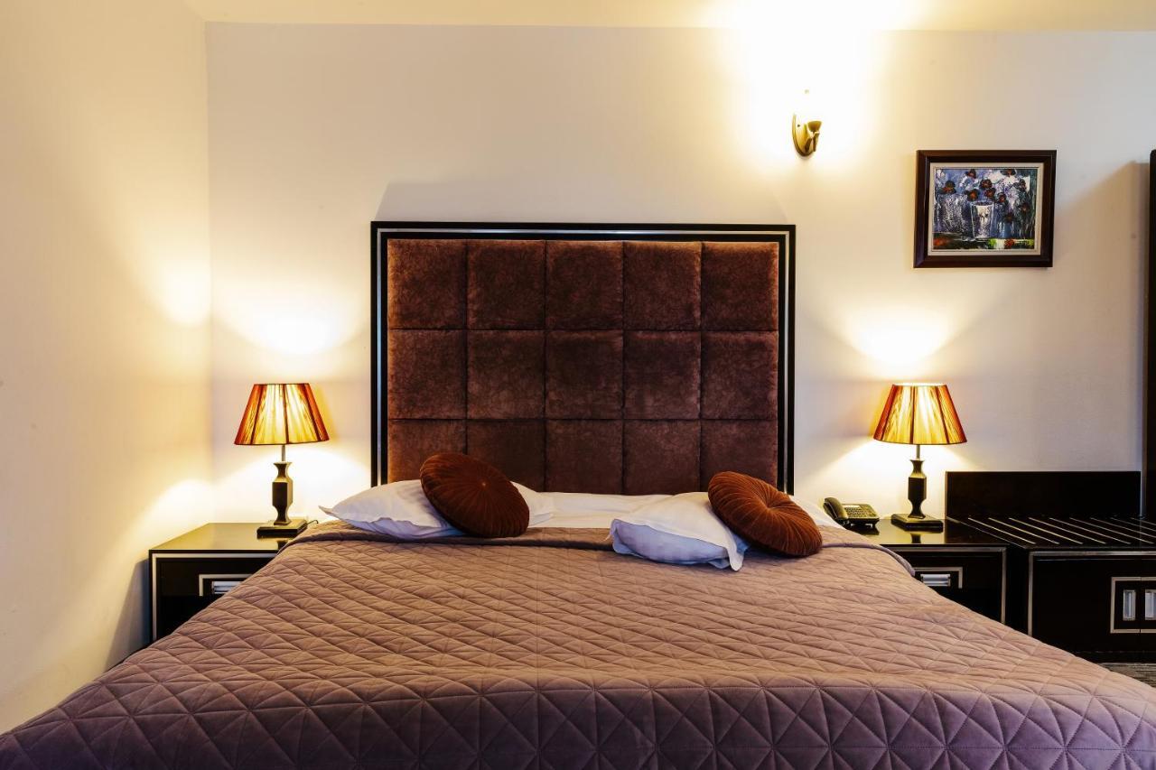 Hotel Contele Vladimir Bran  Esterno foto