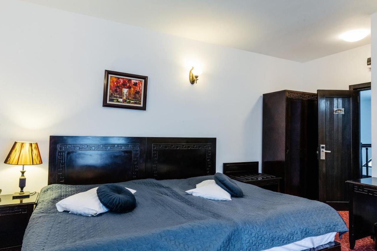 Hotel Contele Vladimir Bran  Esterno foto
