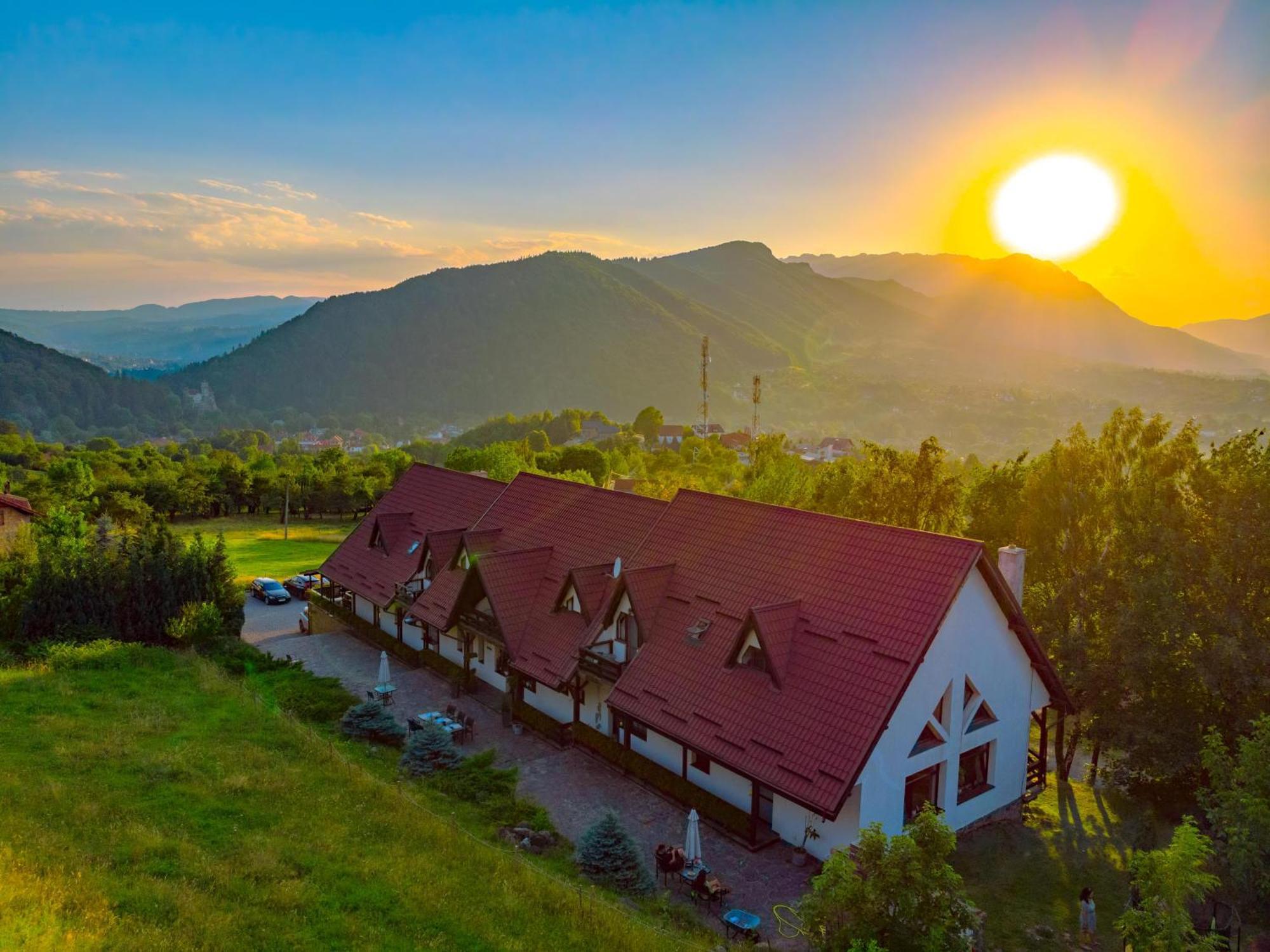 Hotel Contele Vladimir Bran  Esterno foto